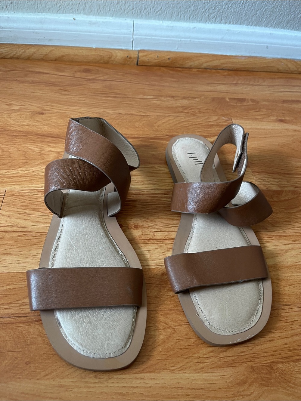 Women's Brown Leather Strappy Flat Sandals - Picture 2 of 7